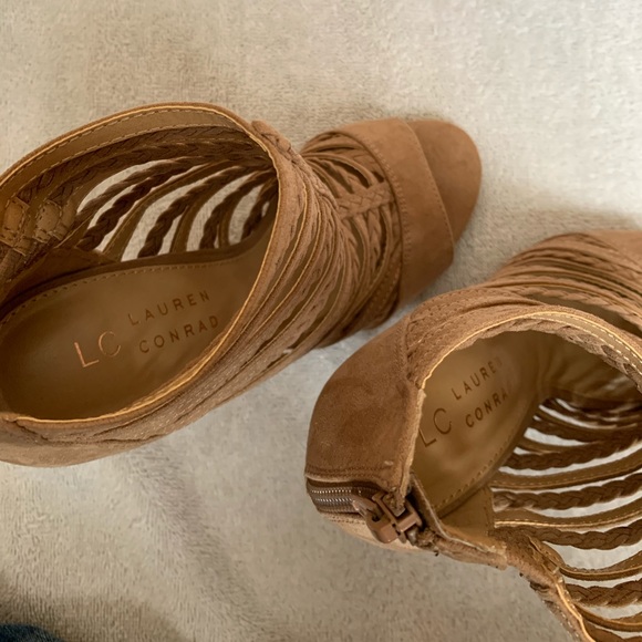 Lauren Conrad Heels Size 7 Tan Like New Spumoni - Picture 3 of 7